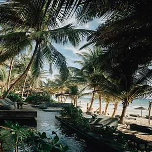 nomade-tulum.allrivieramayahotels.com/