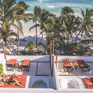 the-beach-tulum.allrivieramayahotels.com/